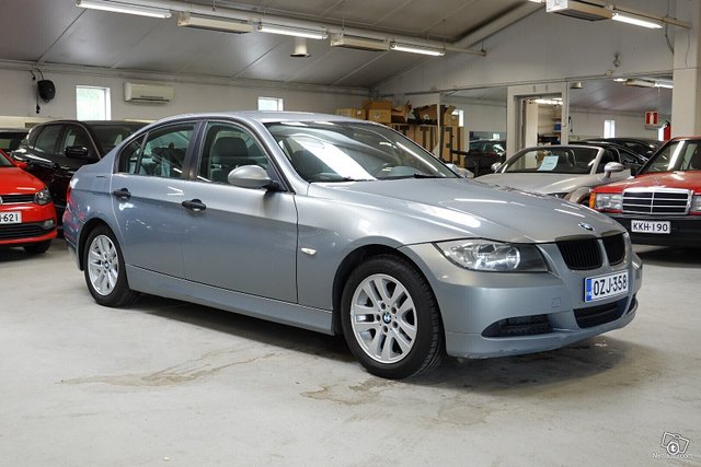 BMW 320