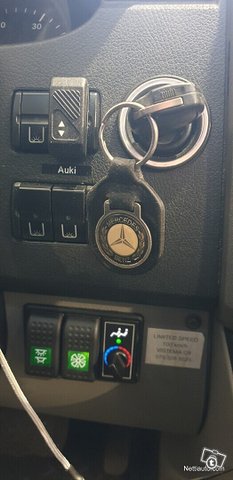 Mercedes-Benz Sprinter 8