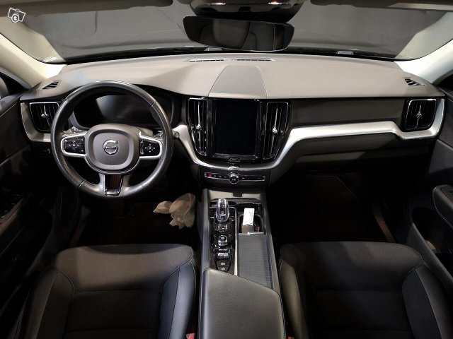 Volvo XC60 11
