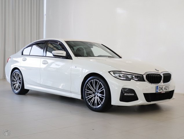 BMW 320, kuva 1
