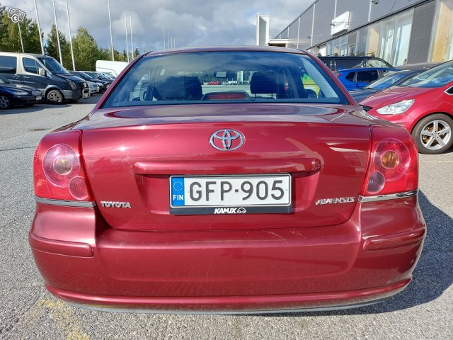 Toyota Avensis 7