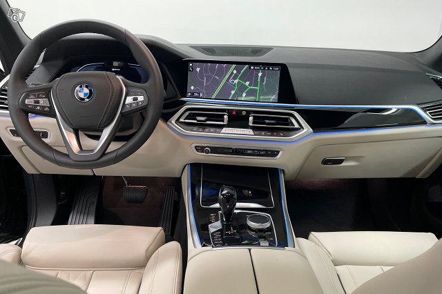 BMW X5 8