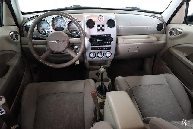 Chrysler PT Cruiser 4
