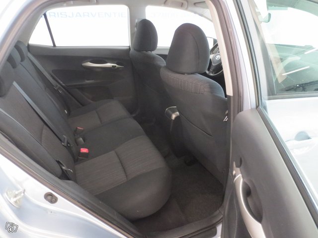Toyota Auris 10