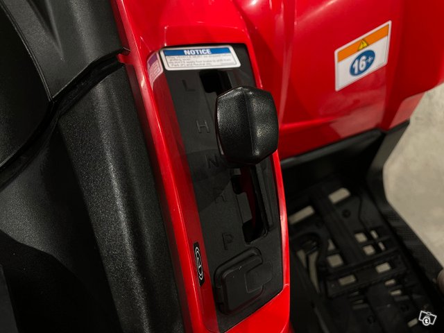 Can-Am Outlander 15