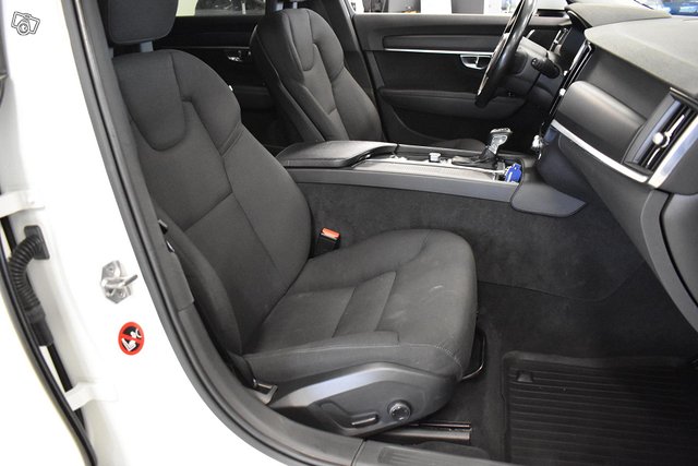 Volvo V90 15