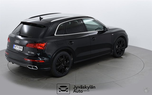 AUDI Q5 6