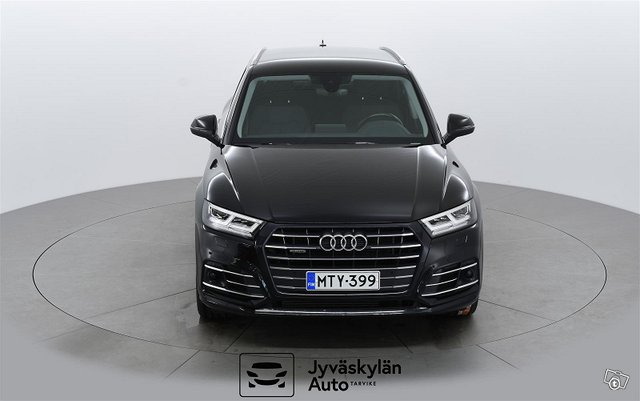 AUDI Q5 9