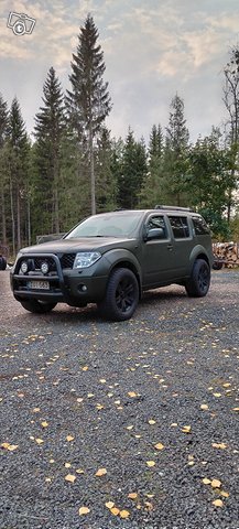 Nissan Pathfinder, kuva 1