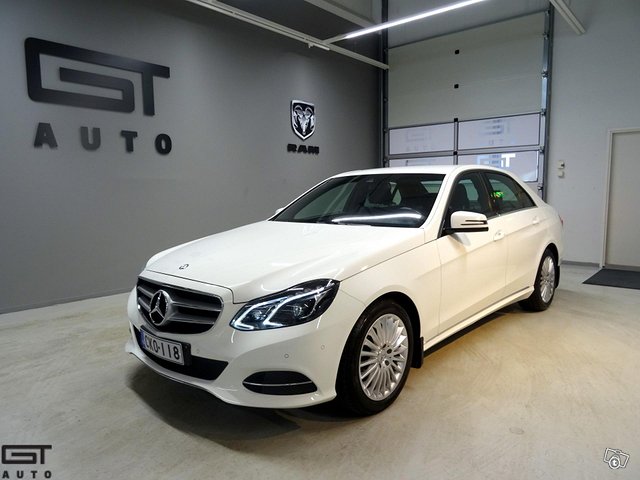 Mercedes-Benz E, kuva 1