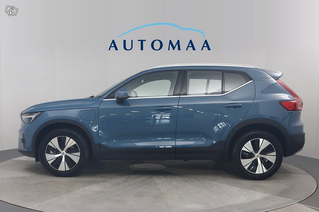 VOLVO XC40 6