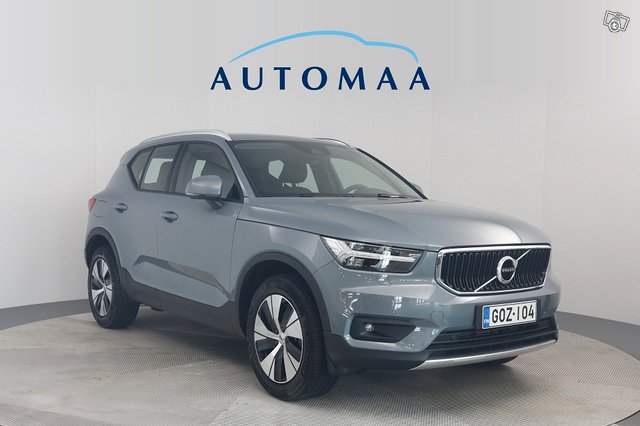 VOLVO XC40 2