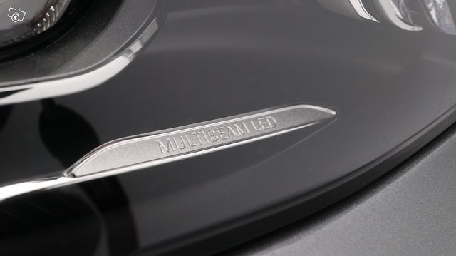 MERCEDES-BENZ E 23