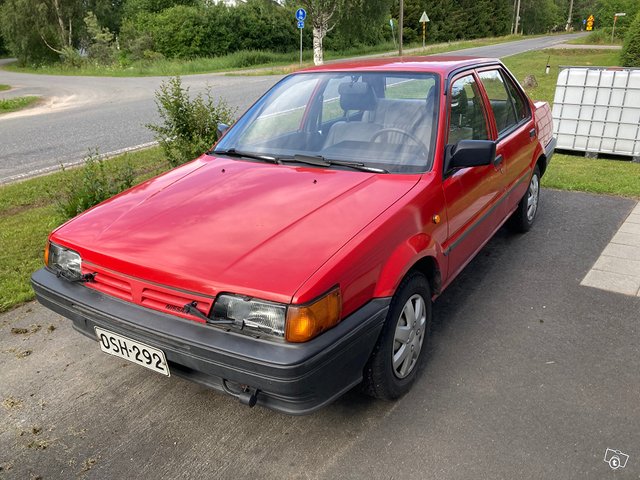 Nissan Sunny, kuva 1