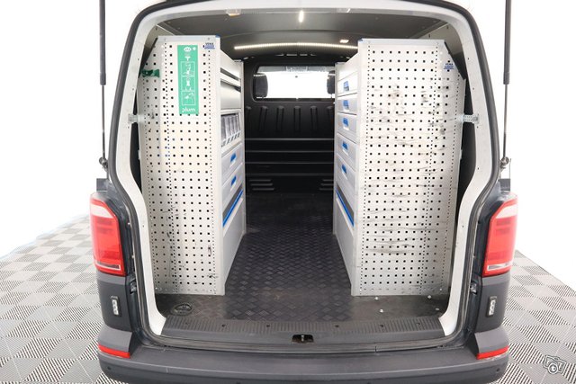Volkswagen Transporter 12