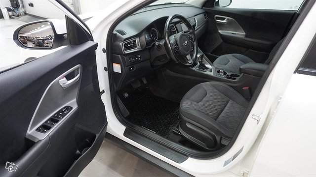 KIA Niro 9