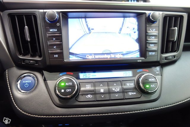 TOYOTA RAV4 4