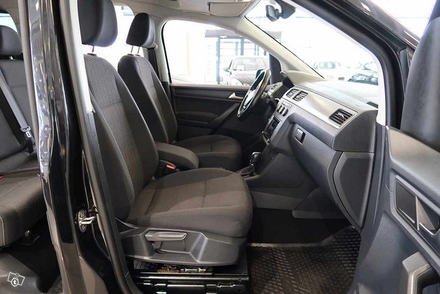 VOLKSWAGEN Caddy Maxi 12
