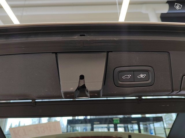 VOLVO XC60 21
