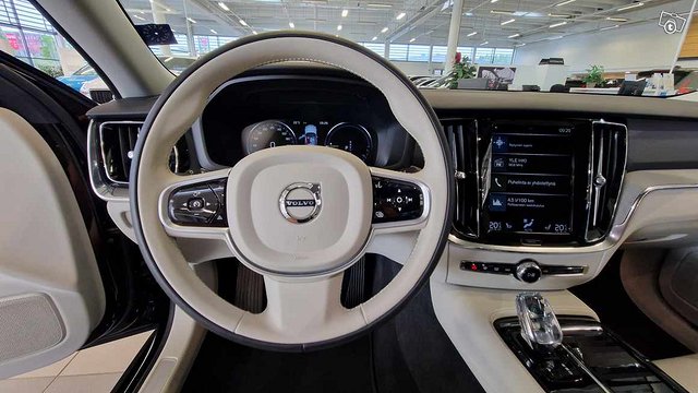 VOLVO S60 6