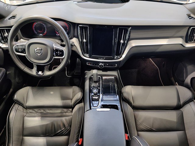 VOLVO V60 14
