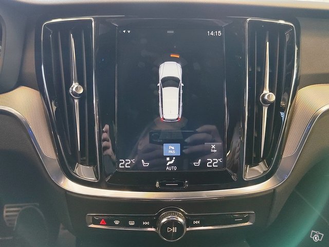 VOLVO V60 11