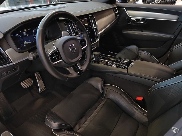 VOLVO V90 5
