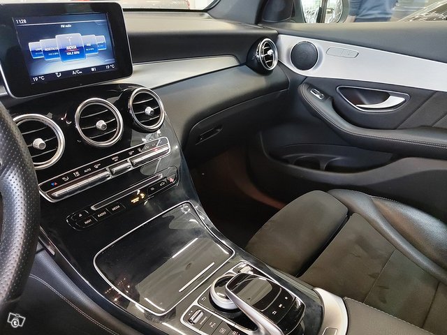 MERCEDES-BENZ GLC 14
