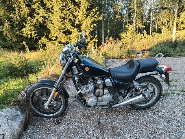 Yamaha xj700 maxim, kuva 1