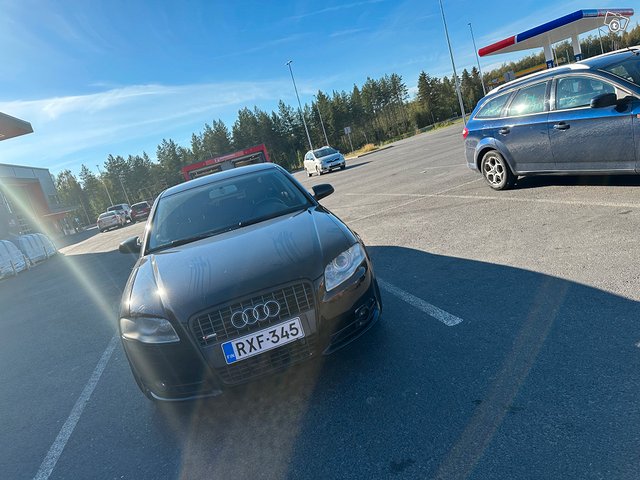 Audi A4, kuva 1