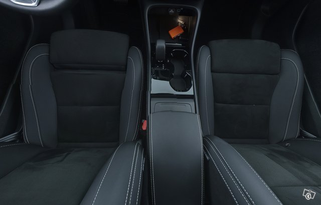 Volvo C40 9