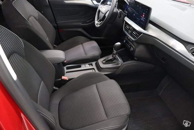 Ford Focus 11