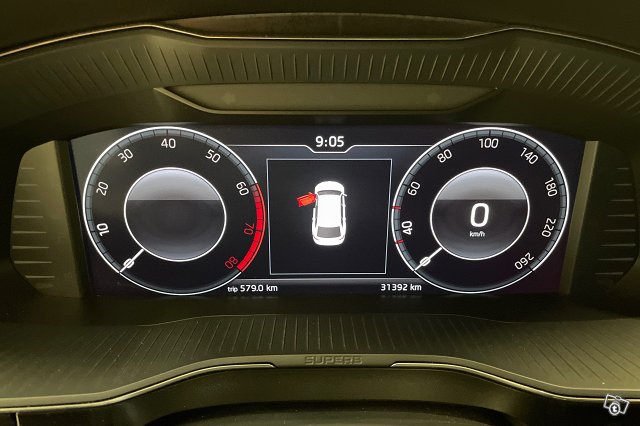 SKODA SUPERB 18