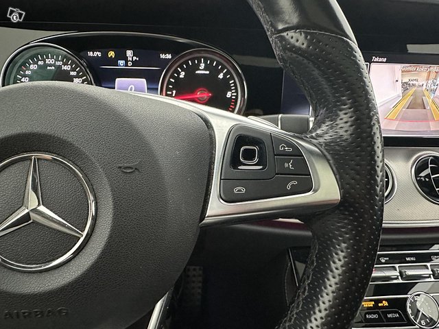 Mercedes-Benz E 12