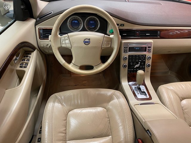 Volvo S80 10