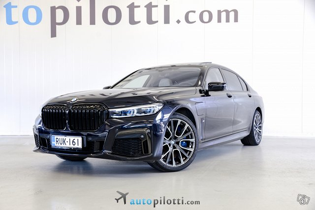 BMW 745