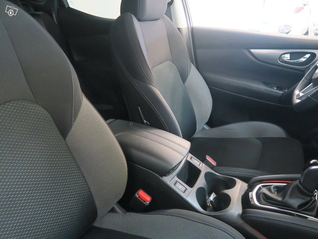 NISSAN Qashqai 23