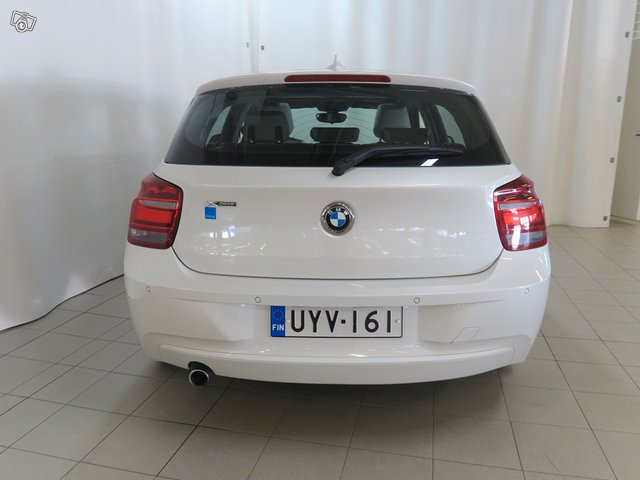 BMW 120 8