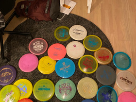 Hyviä kiekkoja, yhdessä tai erikseen, Frisbeegolf, Urheilu ja ulkoilu, Tornio, Tori.fi Hyviä kiekkoja, yhdessä tai erikseen, Frisbeegolf, Urheilu ja ulkoilu, Tornio, Tori.fi