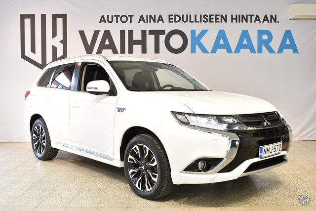 Mitsubishi Outlander PHEV 9