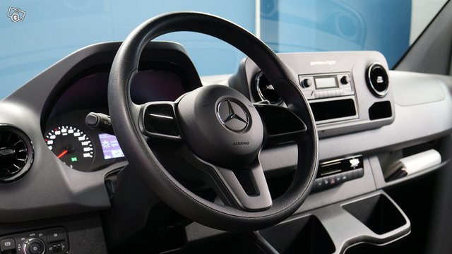 Mercedes-Benz Sprinter 7