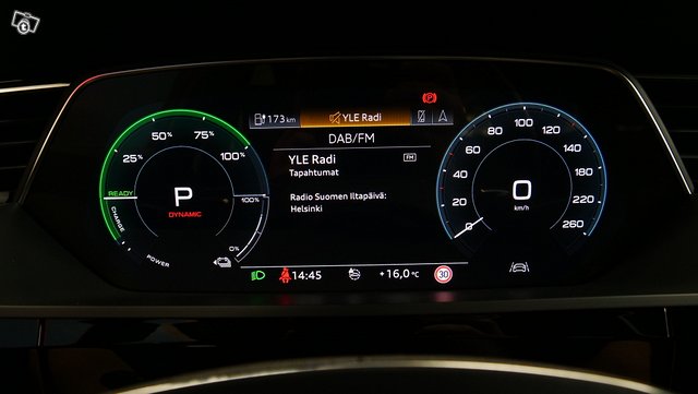 Audi E-TRON 11