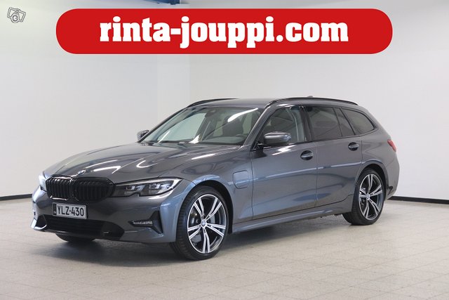BMW 330, kuva 1