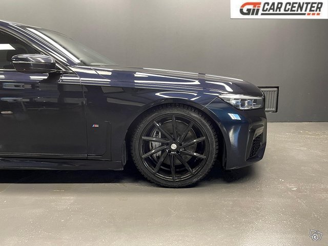 BMW 745 4