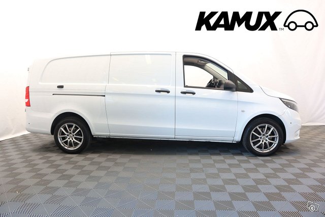 Mercedes-Benz Vito 6
