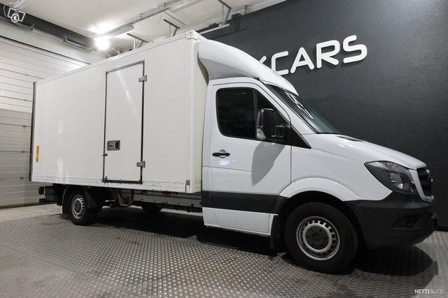 Mercedes-Benz Sprinter 9