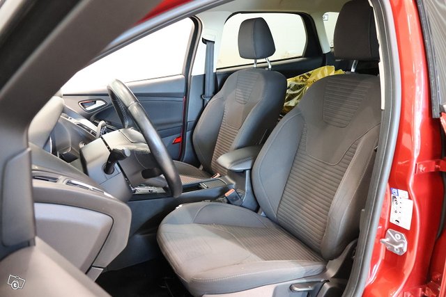 Ford Focus 7