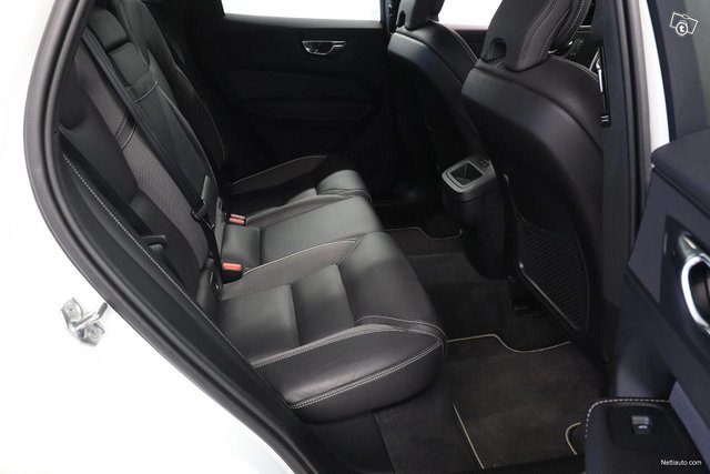 Volvo XC60 12
