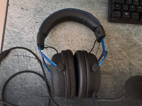 HyperX ps4 cloud pelikuulokkeet, Muu tietotekniikka, Tietokoneet ja lisälaitteet, Pori, Tori.fi HyperX ps4 cloud pelikuulokkeet, Muu tietotekniikka, Tietokoneet ja lisälaitteet, Pori, Tori.fi