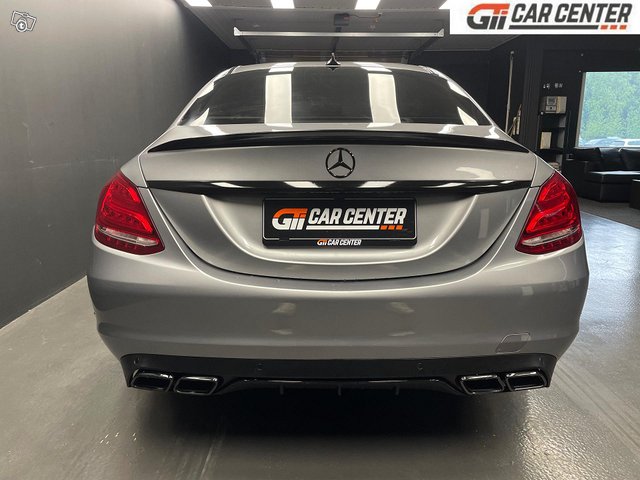 Mercedes-Benz C 6
